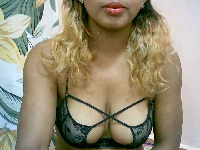 BelliBellaha live cam on BongaCams