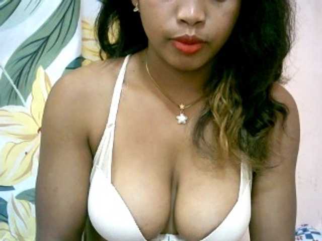 BelliBellaha live cam on BongaCams