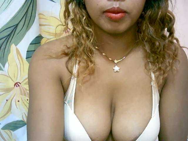 BelliBellaha live cam on BongaCams