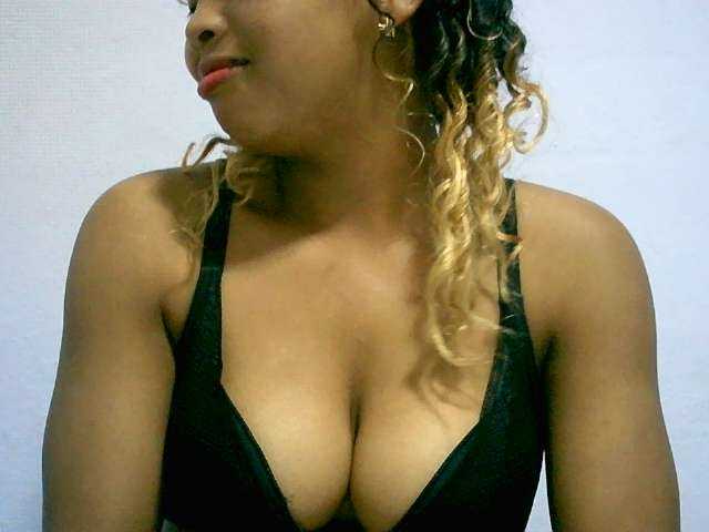 BelliBellaha live cam on BongaCams