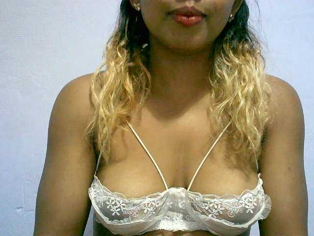 BelliBellaha live cam on BongaCams