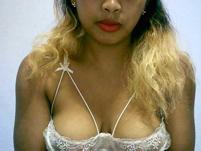 BelliBellaha live cam on BongaCams