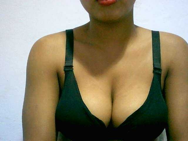 BelliBellaha live cam on BongaCams