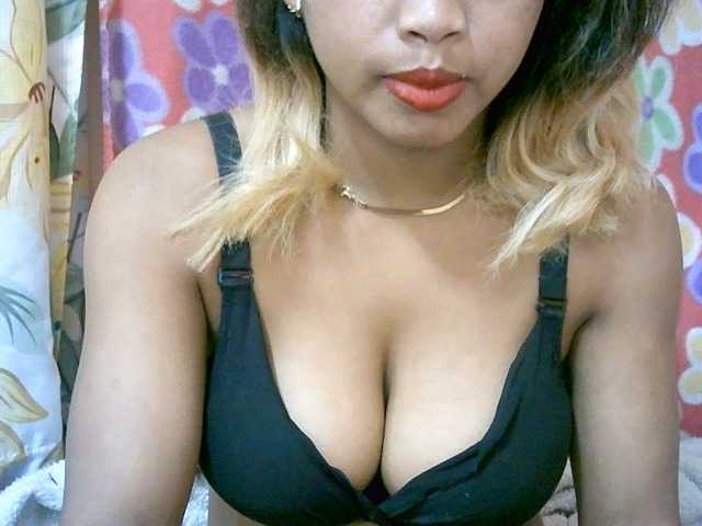 BelliBellaha live cam on BongaCams