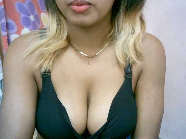 BelliBellaha live cam on BongaCams