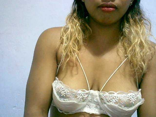 BelliBellaha live cam on BongaCams