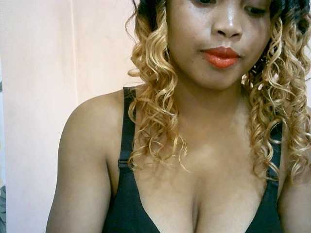 BelliBellaha live cam on BongaCams