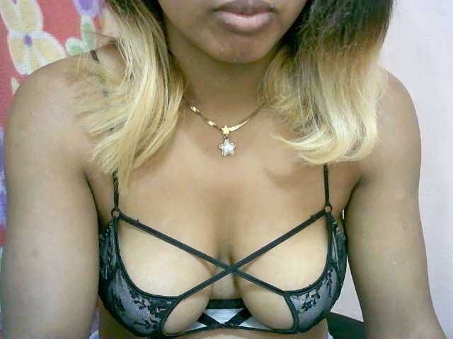 BelliBellaha live cam on BongaCams