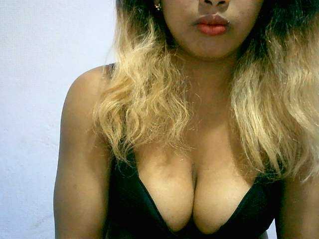 BelliBellaha live cam on BongaCams