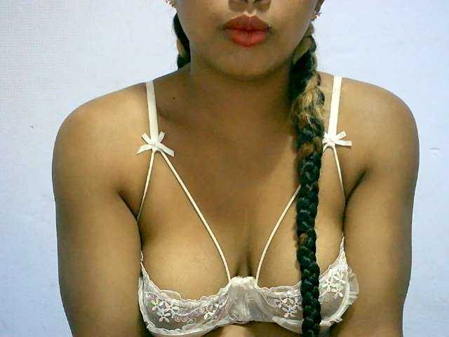 BelliBellaha live cam on BongaCams