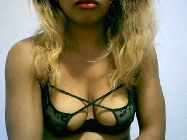BelliBellaha live cam on BongaCams