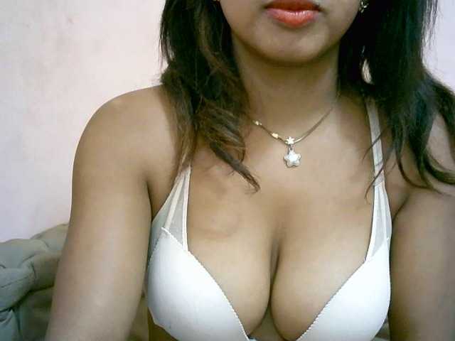BelliBellaha live cam on BongaCams