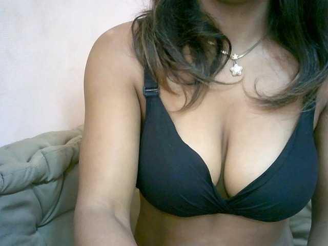 BelliBellaha live cam on BongaCams
