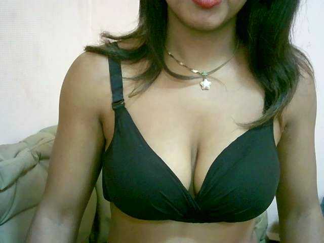 BelliBellaha live cam on BongaCams