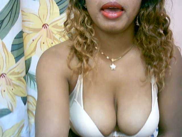 BelliBellaha live cam on BongaCams