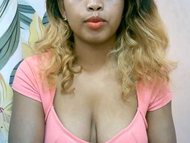 BelliBellaha live cam on BongaCams