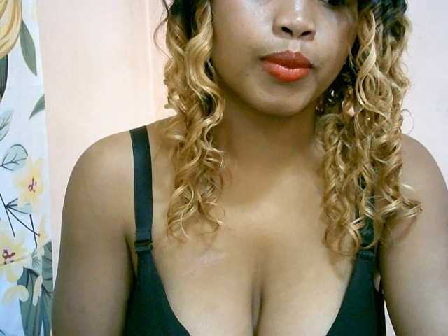 BelliBellaha live cam on BongaCams