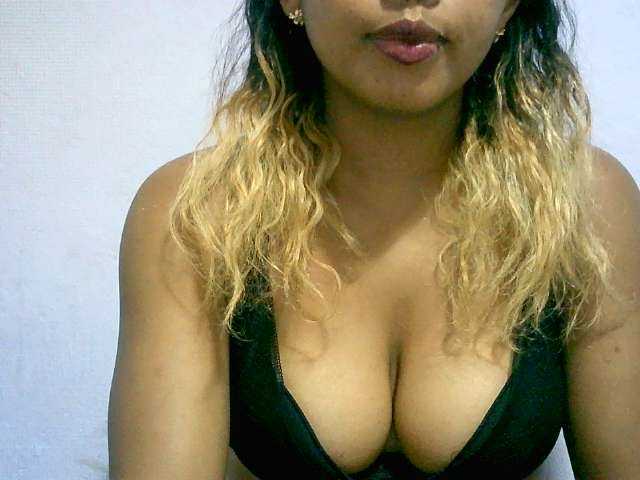 BelliBellaha live cam on BongaCams