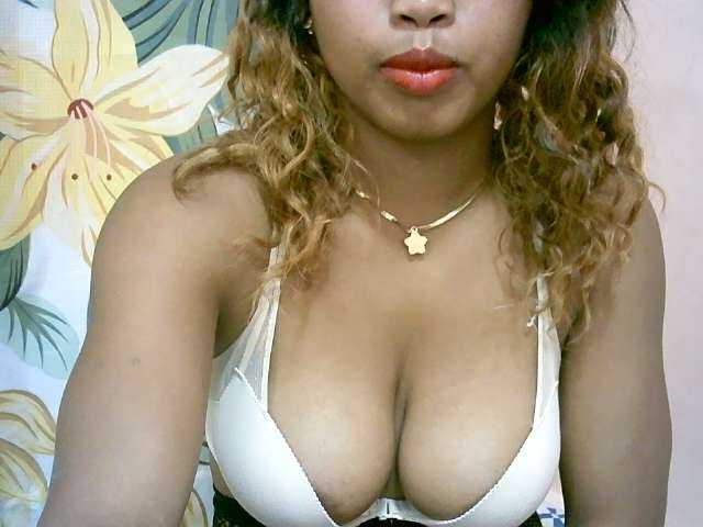 BelliBellaha live cam on BongaCams