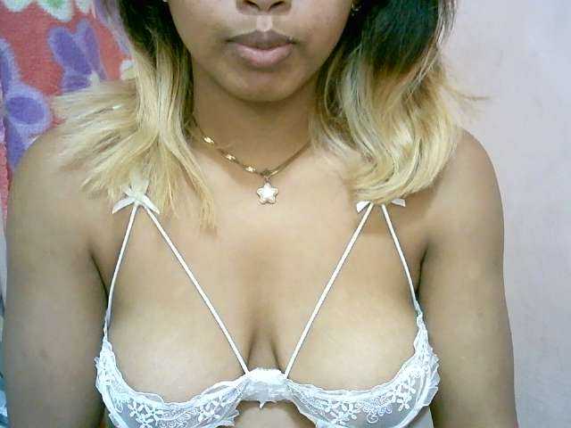 BelliBellaha live cam on BongaCams