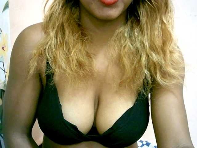 BelliBellaha live cam on BongaCams