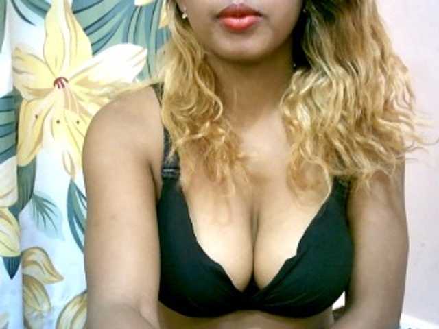BelliBellaha live cam on BongaCams