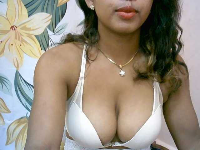 BelliBellaha live cam on BongaCams