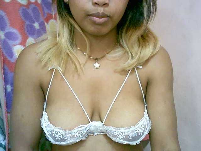 BelliBellaha live cam on BongaCams