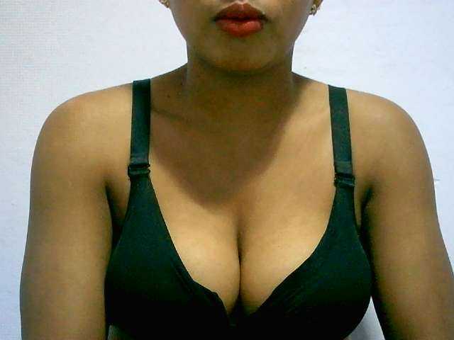 BelliBellaha live cam on BongaCams