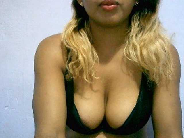 BelliBellaha live cam on BongaCams