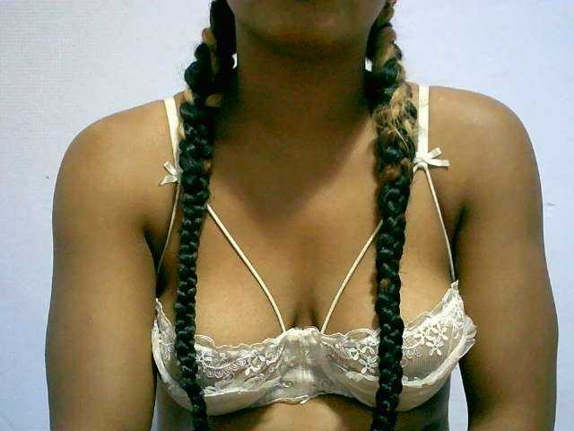 BelliBellaha live cam on BongaCams