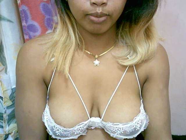 BelliBellaha live cam on BongaCams