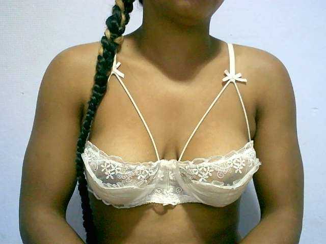 BelliBellaha live cam on BongaCams