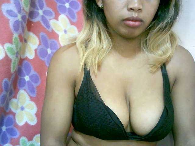 BelliBellaha live cam on BongaCams