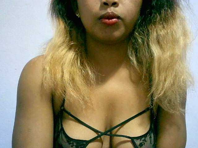 BelliBellaha live cam on BongaCams