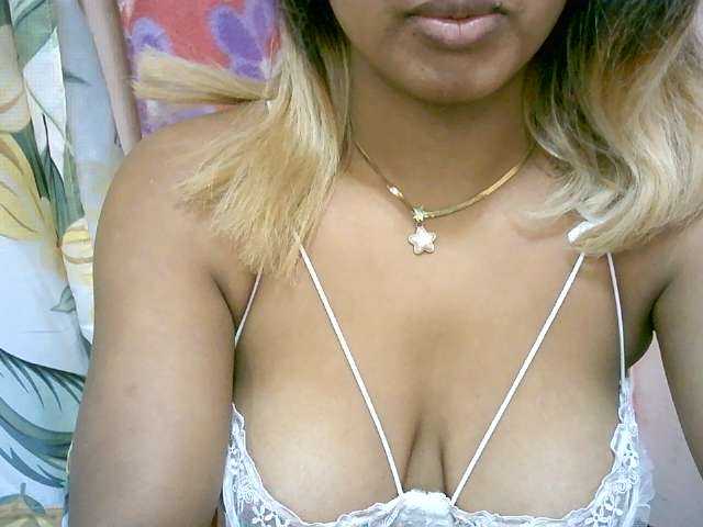 BelliBellaha live cam on BongaCams