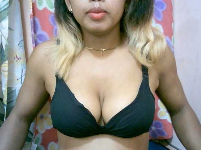 BelliBellaha live cam on BongaCams