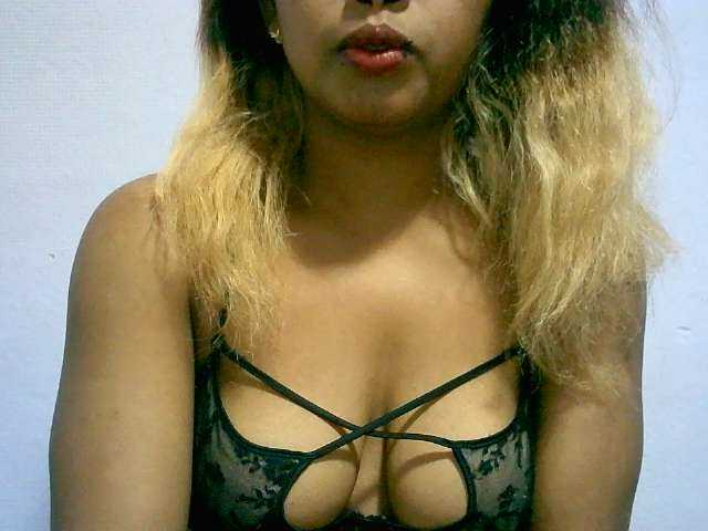 BelliBellaha live cam on BongaCams