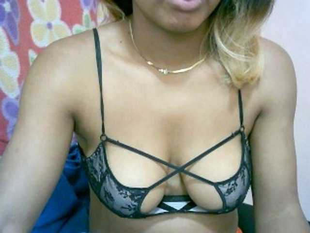 BelliBellaha live cam on BongaCams