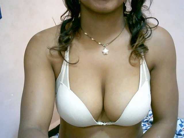 BelliBellaha live cam on BongaCams