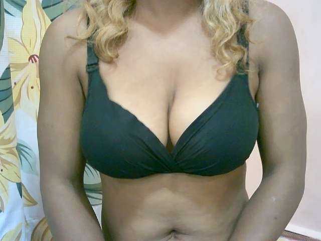BelliBellaha live cam on BongaCams
