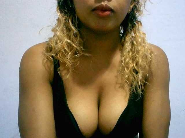BelliBellaha live cam on BongaCams