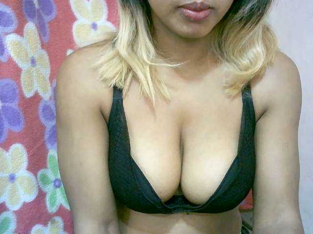 BelliBellaha, live now on BongaCams