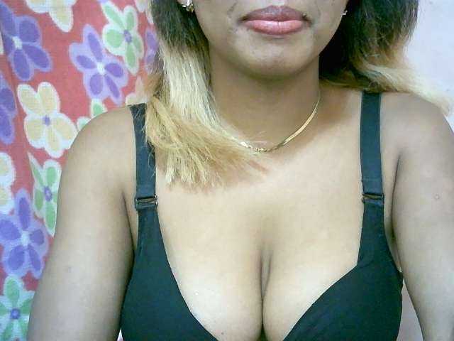 BelliBellaha live cam on BongaCams