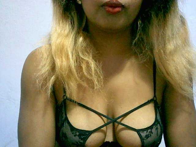 BelliBellaha live cam on BongaCams