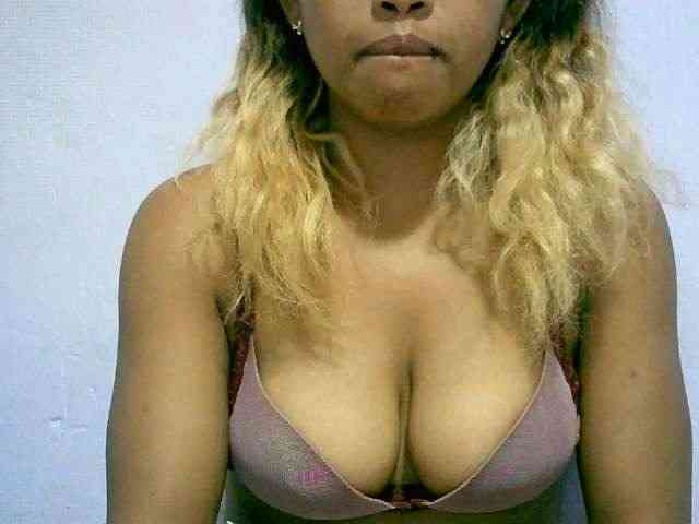 BelliBellaha webcam