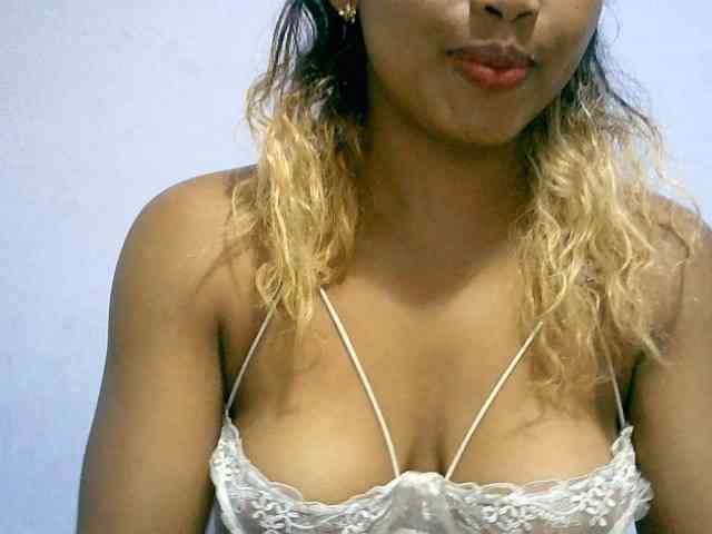 BelliBellaha webcam