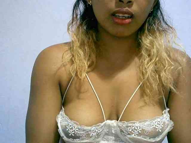 BelliBellaha webcam