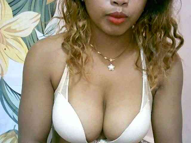 BelliBellaha webcam