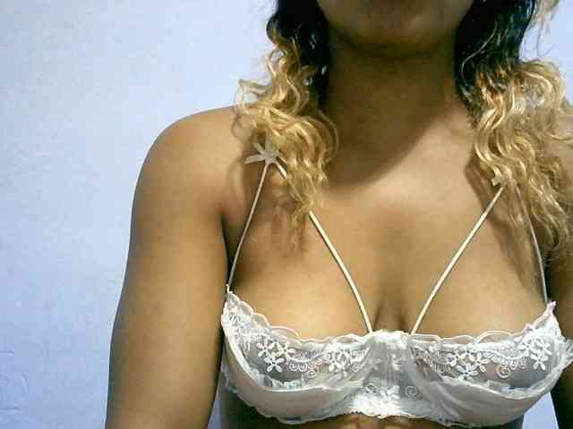 BelliBellaha webcam